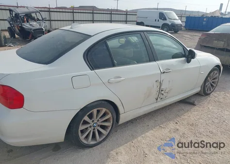 2011 BMW 328I из США, поврежденный, VIN WBAPH7C57BE677590